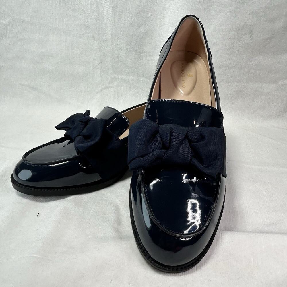 Bandolino Women's Lindio Loafer, Navy Patent, Preppy Bow 8.5 Wide